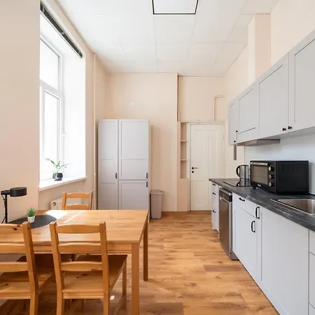 4-bedroom Next To Old Town - Barona Street Appartement Riga