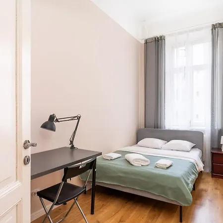 Appartement 4-bedroom Next To Old Town - Barona Street *
