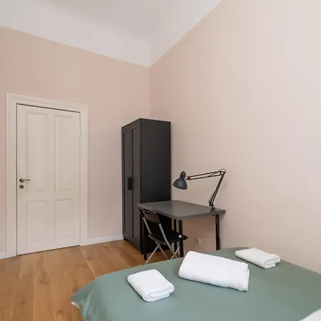4-bedroom Next To Old Town - Barona Street Riga